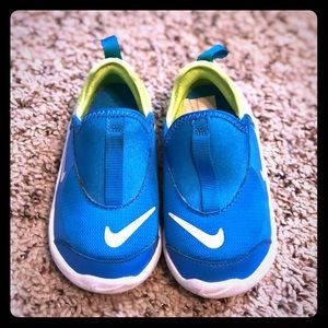 Nike slip on toddler sneakers